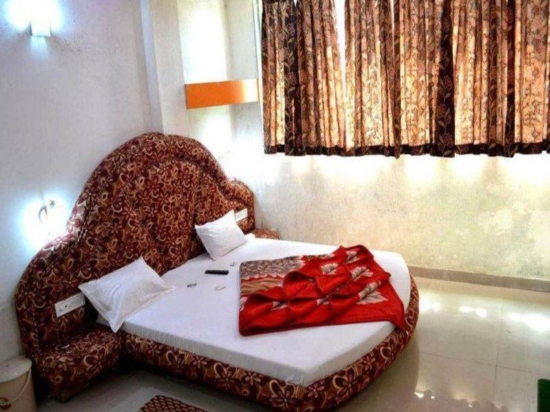 Hotel Parikalp Pachmarhī エクステリア 写真