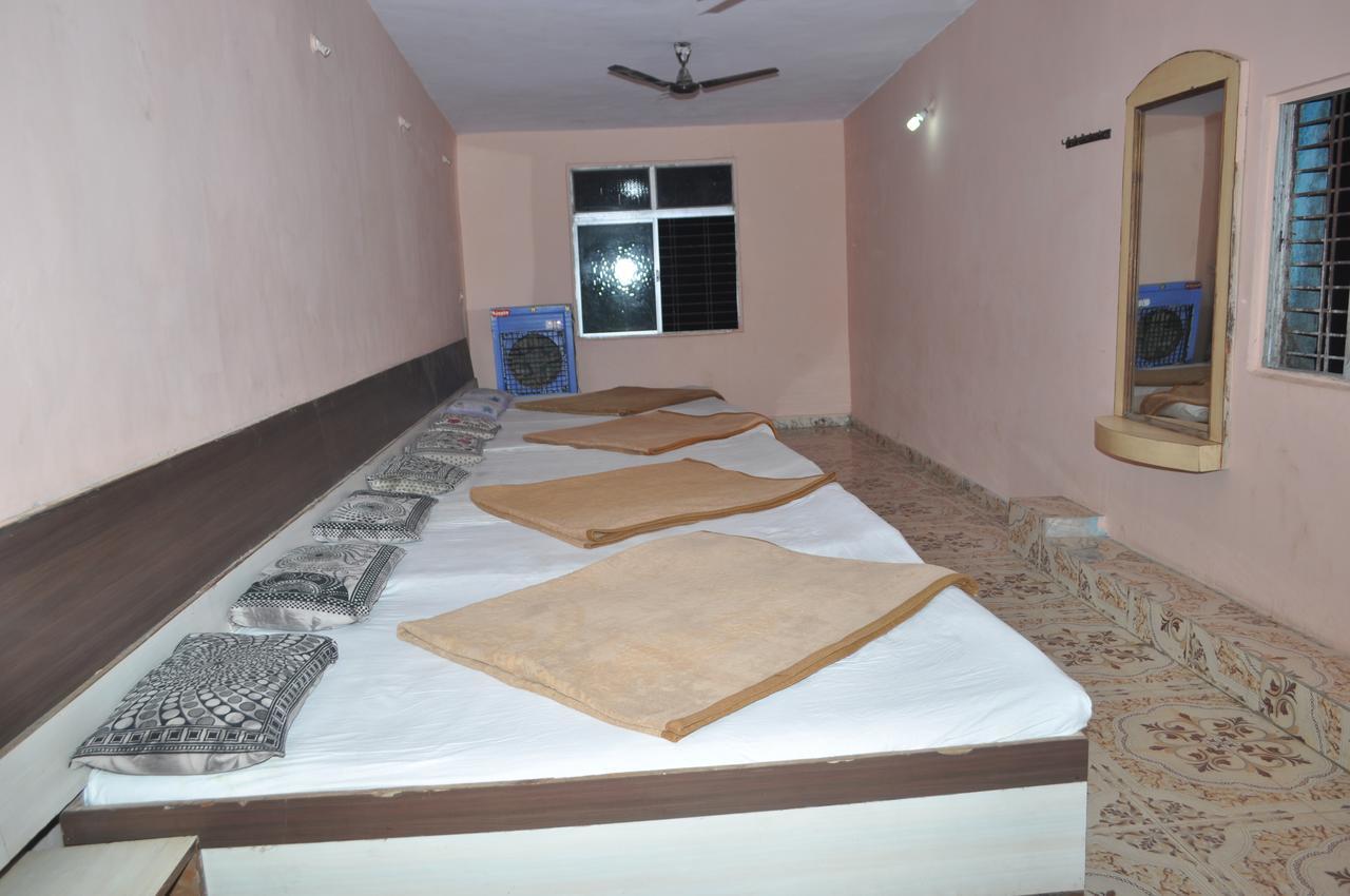 Hotel Parikalp Pachmarhī エクステリア 写真